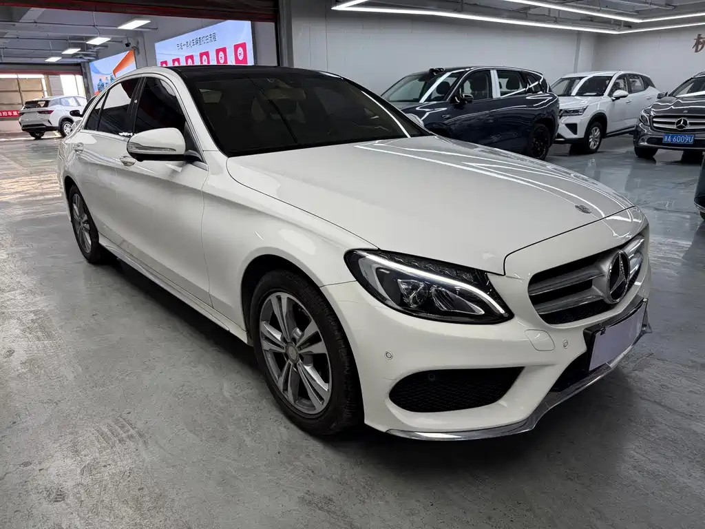 Mercedes-Benz C-Class — миниатюра 3
