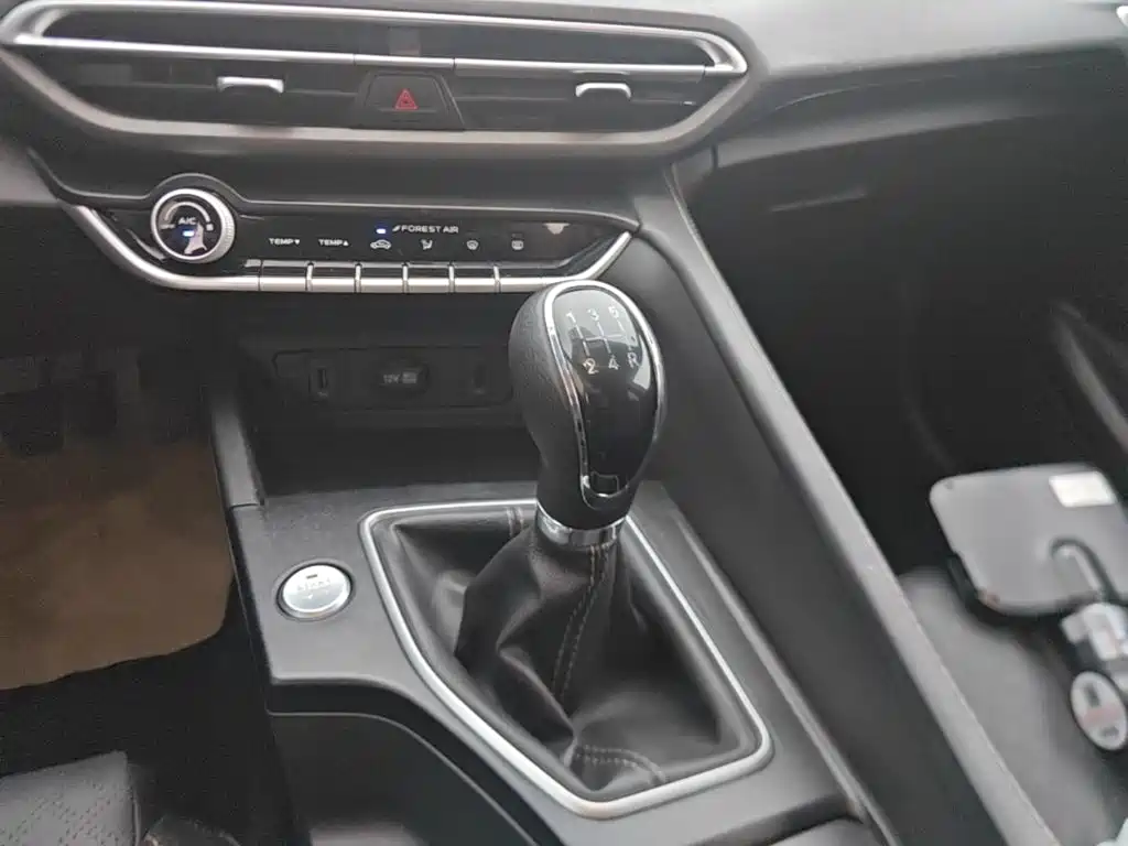 Changan Eado — миниатюра 14