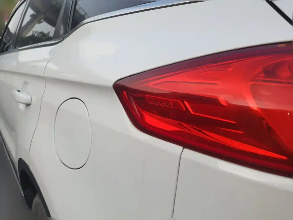 Geely Boyue — миниатюра 25