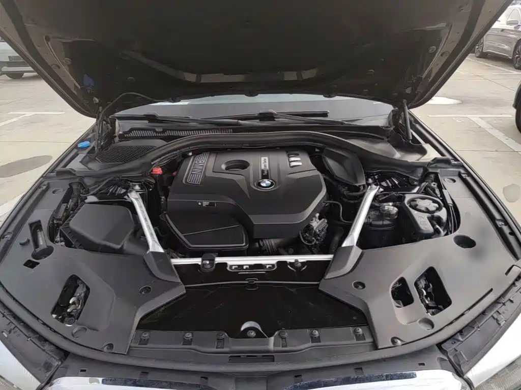BMW 5 Series — миниатюра 20