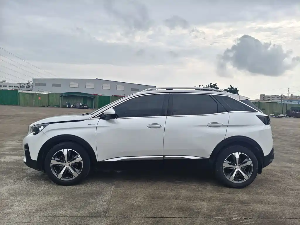 Peugeot 4008 — миниатюра 7