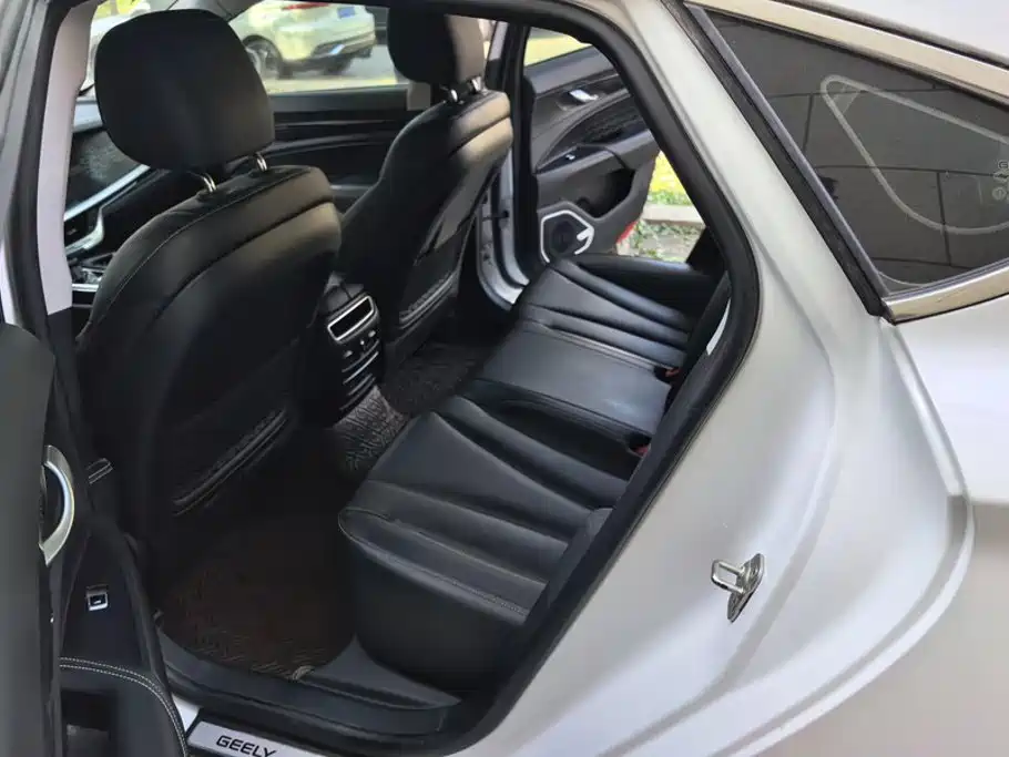 Geely Borui Hybrid — миниатюра 11