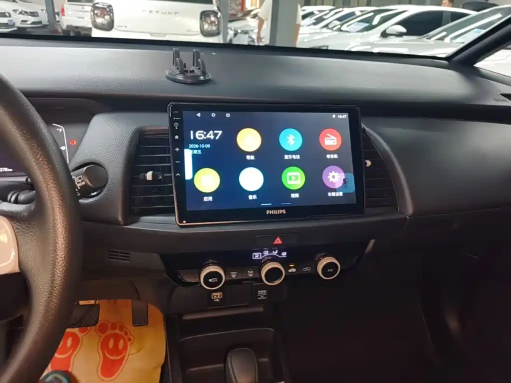 Honda Fit — миниатюра 13