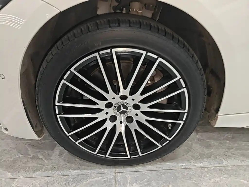 Mercedes-Benz C-Class — миниатюра 23
