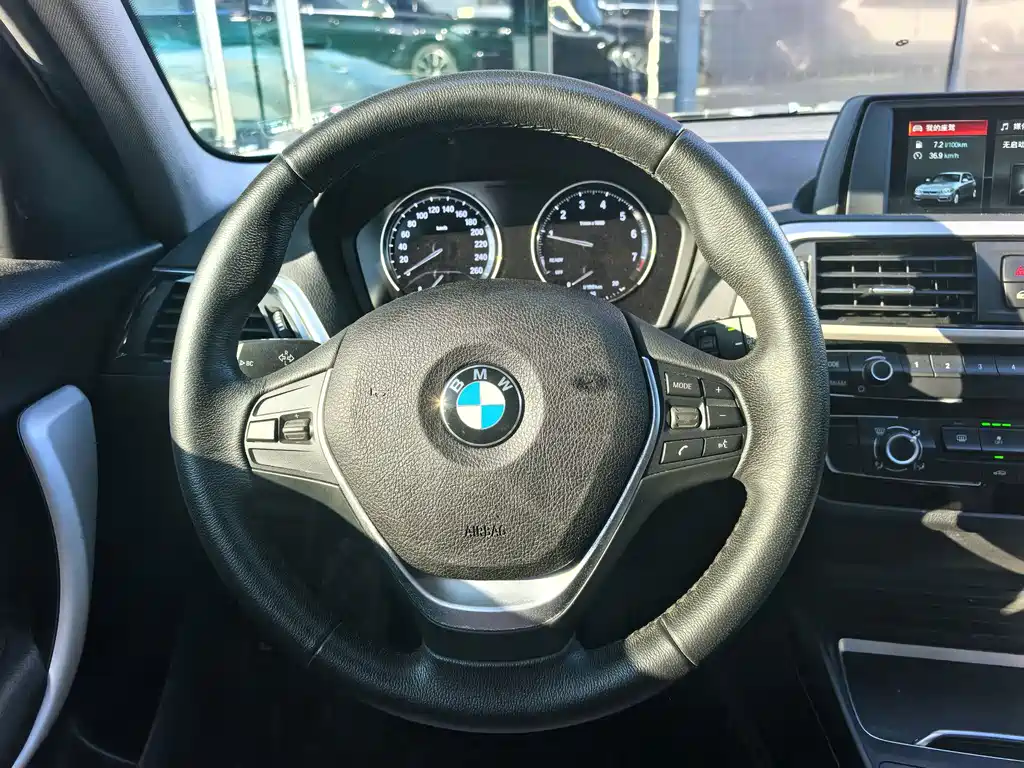 BMW 1 Series (Import) — миниатюра 11