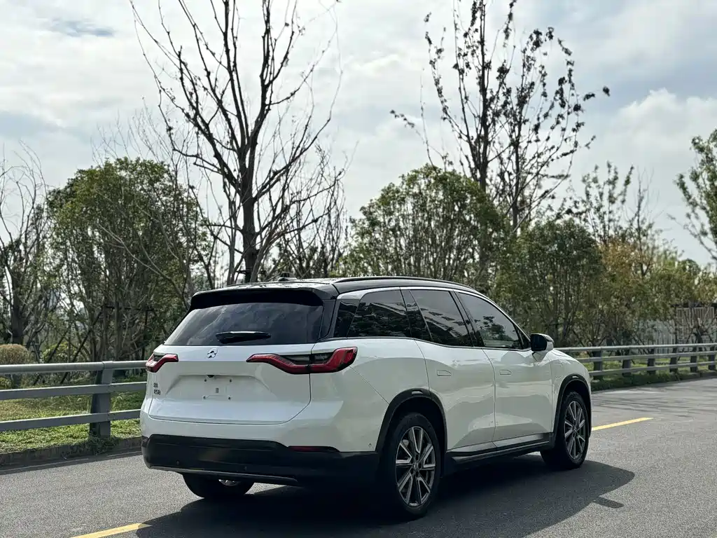 NIO ES8 — миниатюра 6