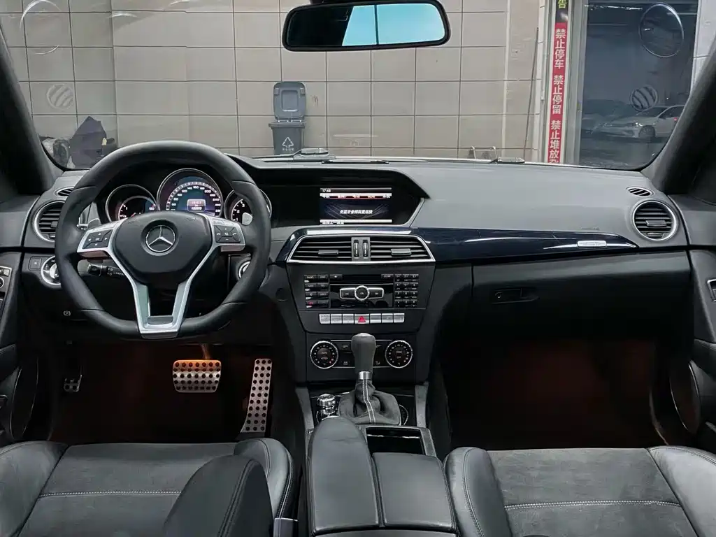 Mercedes-Benz C-Class AMG — миниатюра 6