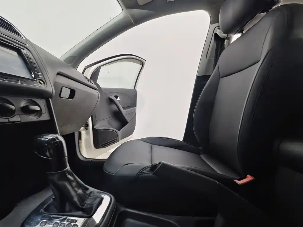 Volkswagen Polo — миниатюра 11