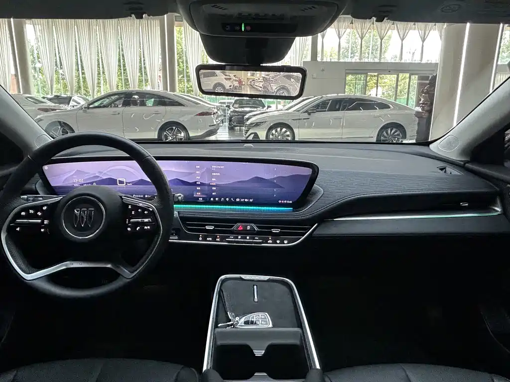 Buick LaCrosse — миниатюра 18