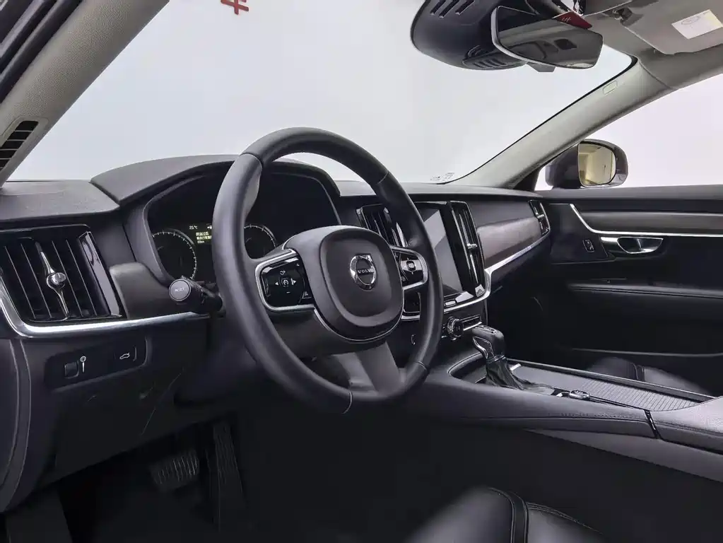 Volvo V90 — миниатюра 17