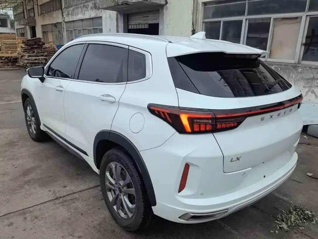 Exeed Zhaofeng — миниатюра 5