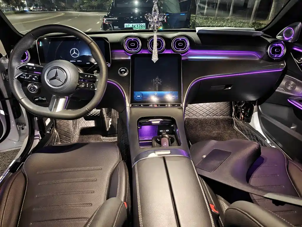 Mercedes-Benz C-Class — миниатюра 5