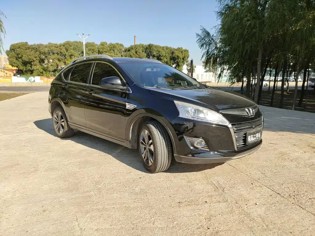 Luxgen U6 — миниатюра 8