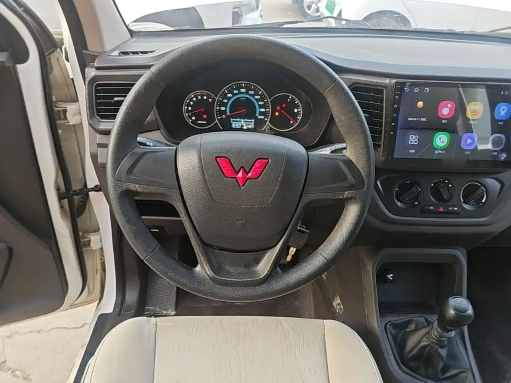 Wuling Hongguang V — миниатюра 11