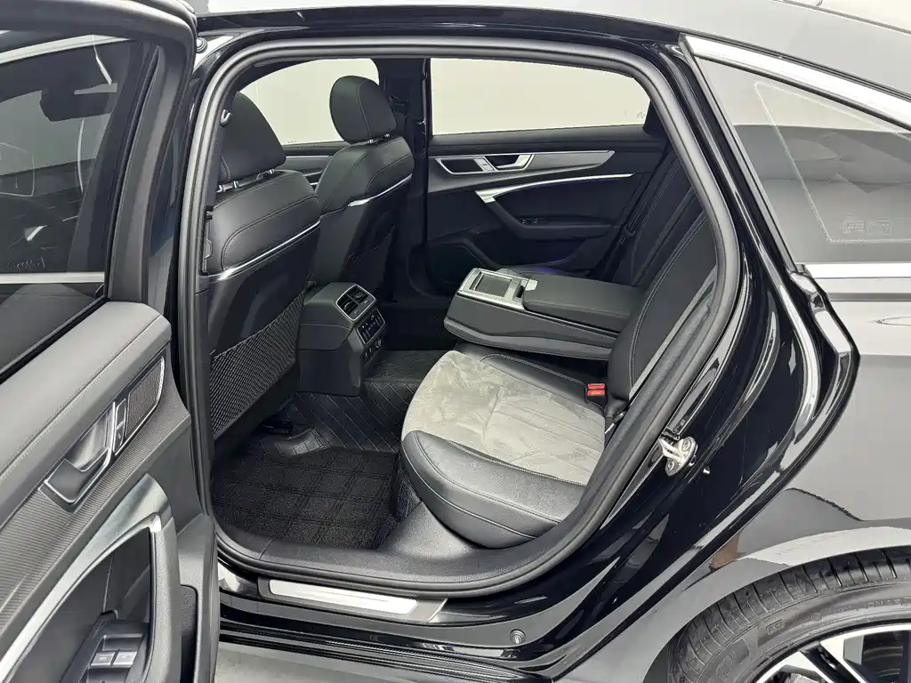 Audi A6L — миниатюра 14