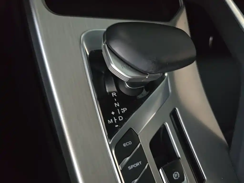 Geely Binyue — миниатюра 14
