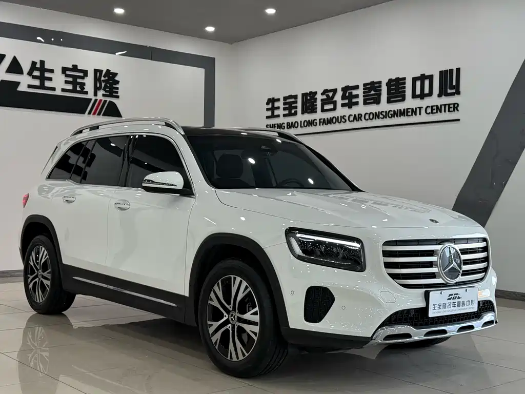 MERCEDES-BENZ  GLB