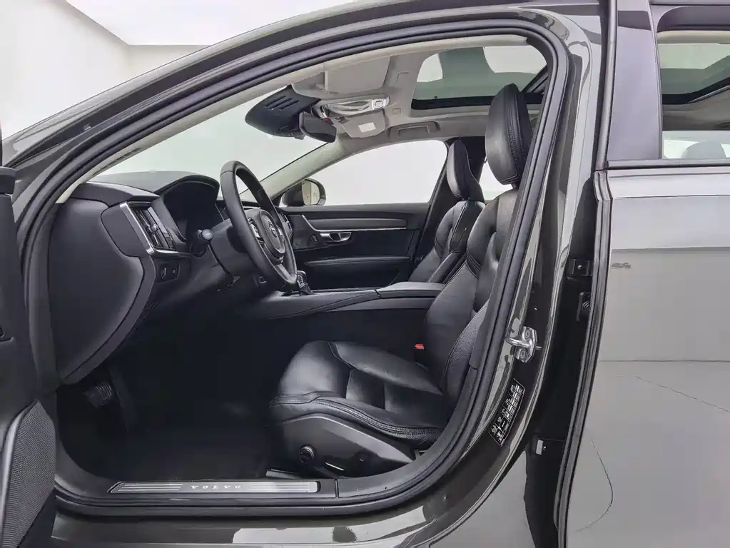 Volvo V90 — миниатюра 19