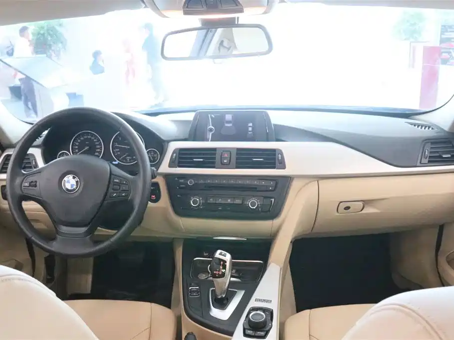 BMW 3 Series 3 2014 320i