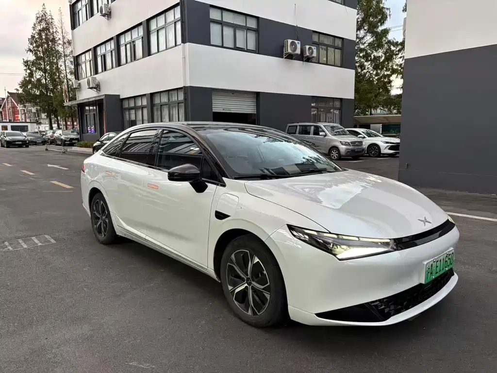 XPeng P5 — миниатюра 3