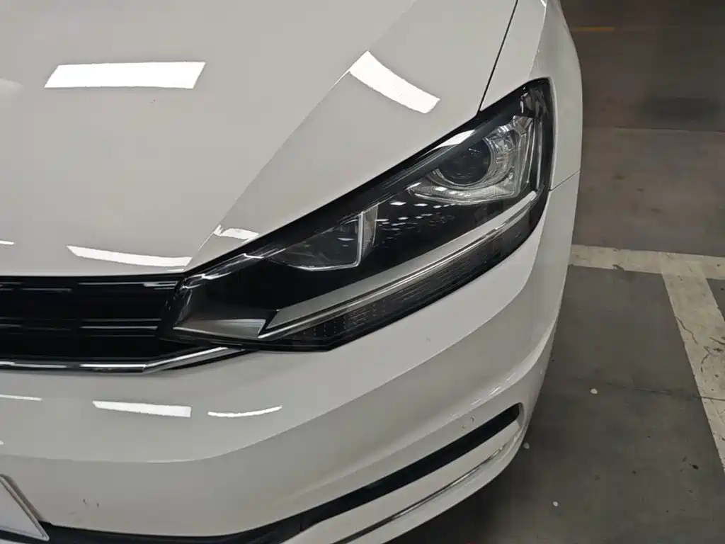 Volkswagen Touran — миниатюра 24