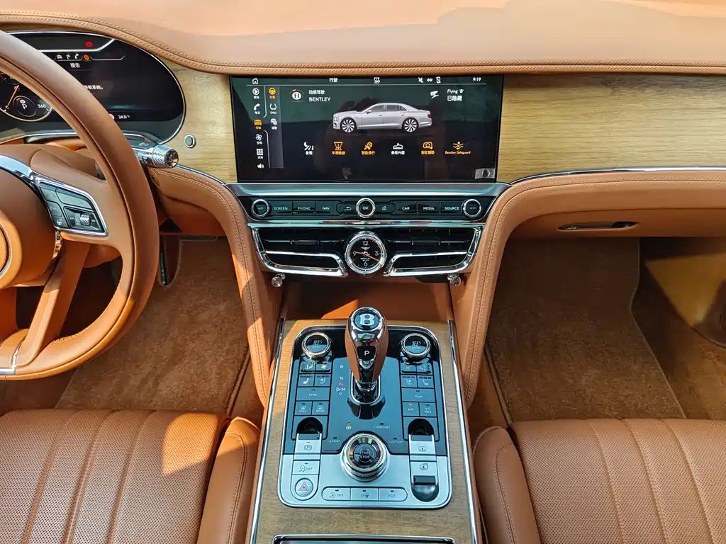Bentley Flying Spur — миниатюра 33