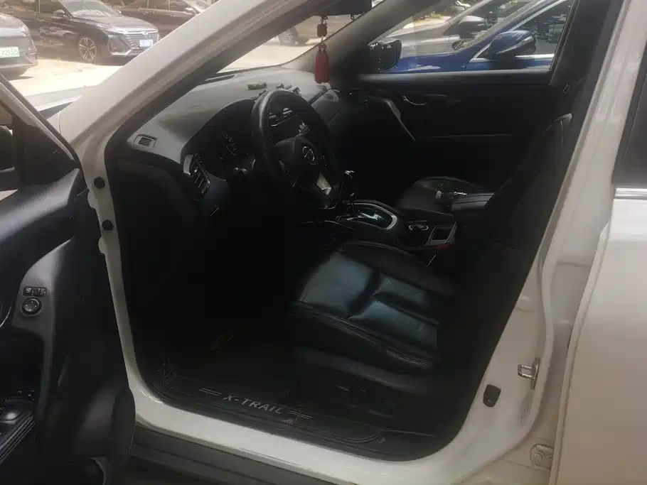 Nissan X-Trail — миниатюра 9