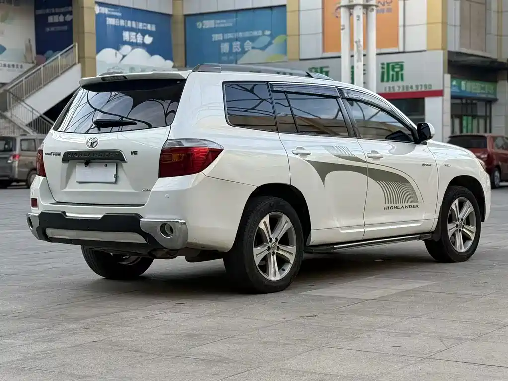 Toyota Highlander — миниатюра 7