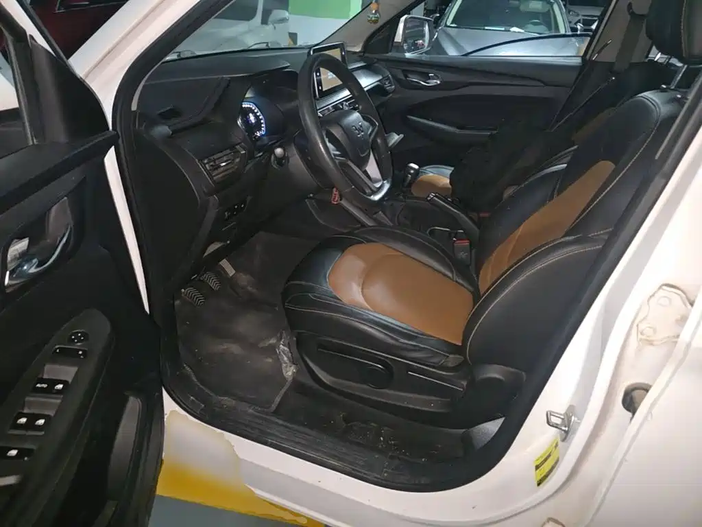 Wuling Hongguang S3 — миниатюра 15