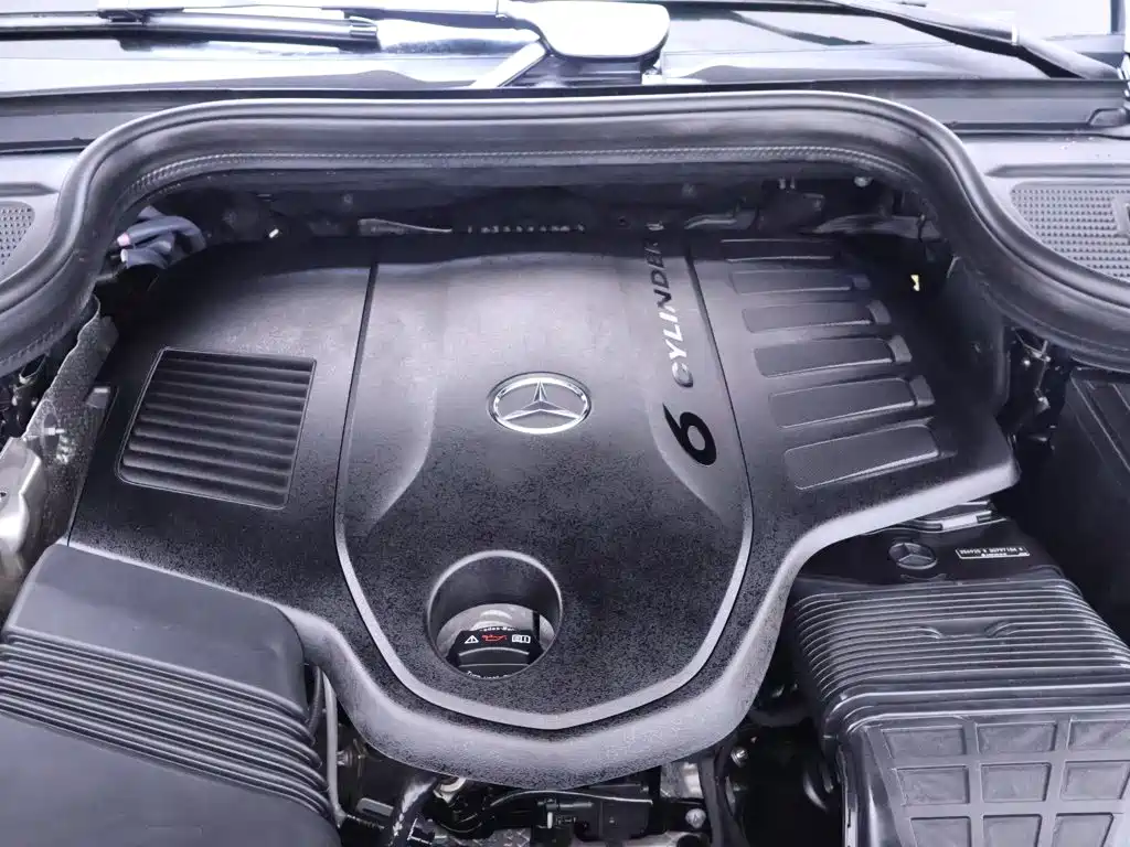 Mercedes-Benz GLE (Import) — миниатюра 24