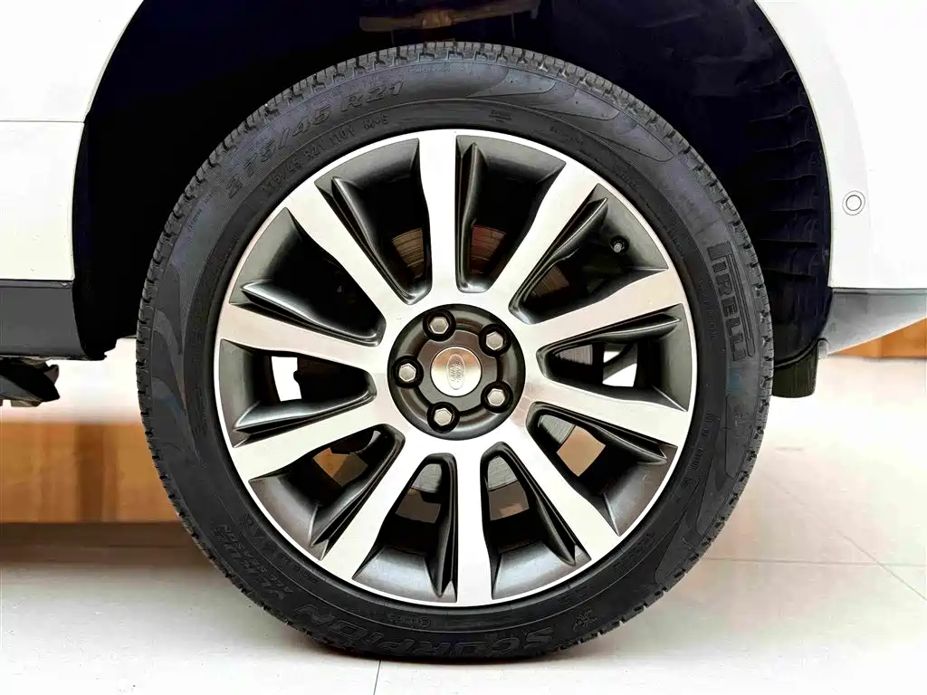 Land Rover Range Rover — миниатюра 19
