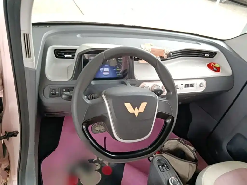 Wuling MINIEV — миниатюра 10