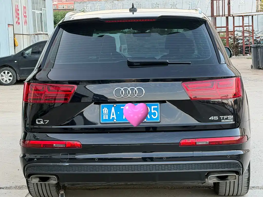 Audi Q7 — миниатюра 8