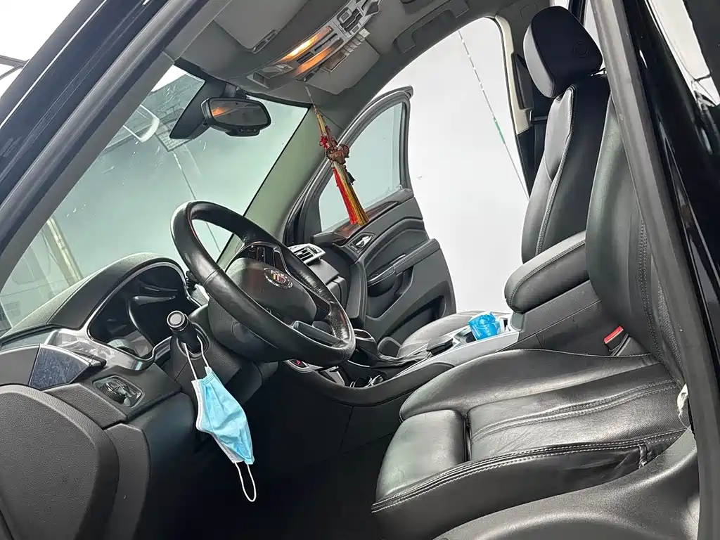 Cadillac SRX — миниатюра 8