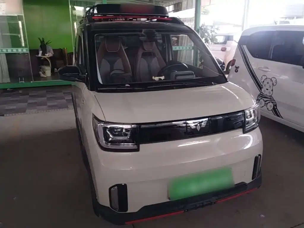 Wuling MINIEV — миниатюра 4