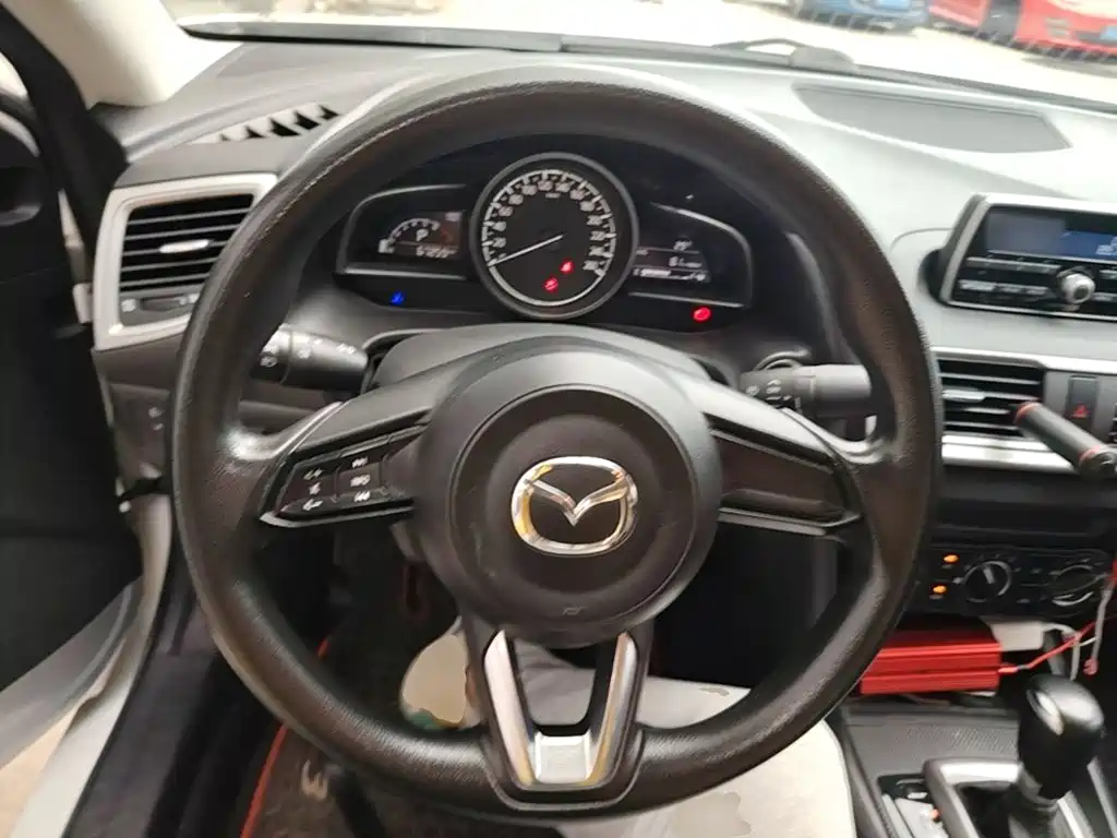 Mazda 3 Axela — миниатюра 11