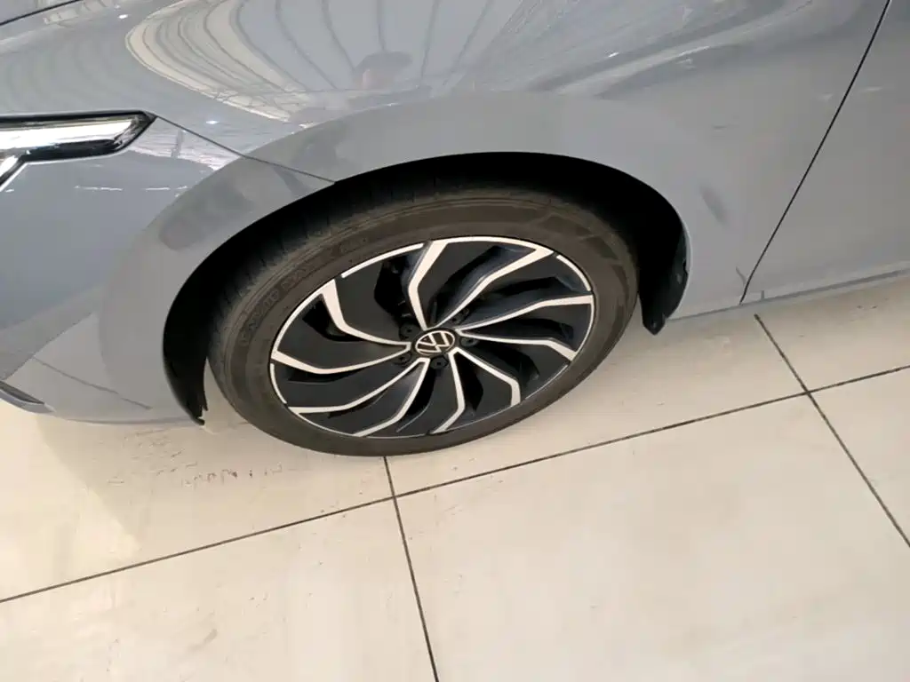 Volkswagen Golf — миниатюра 23