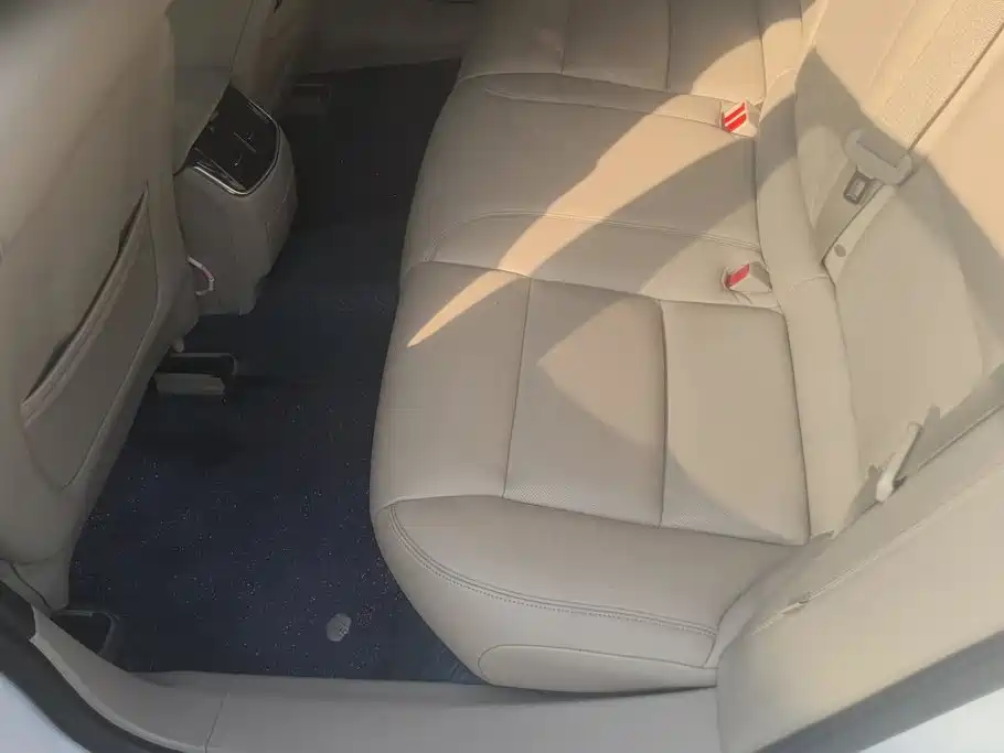 Cadillac XTS — миниатюра 11