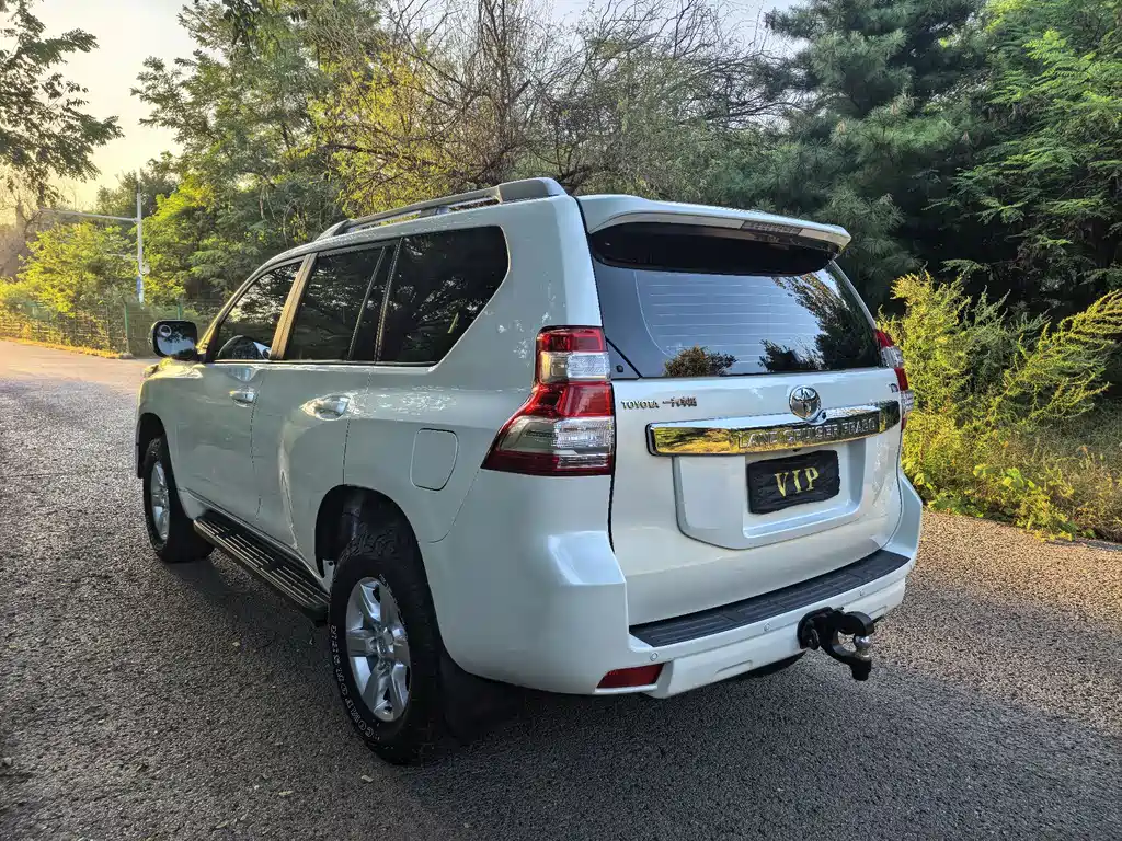 Toyota Prado — миниатюра 6