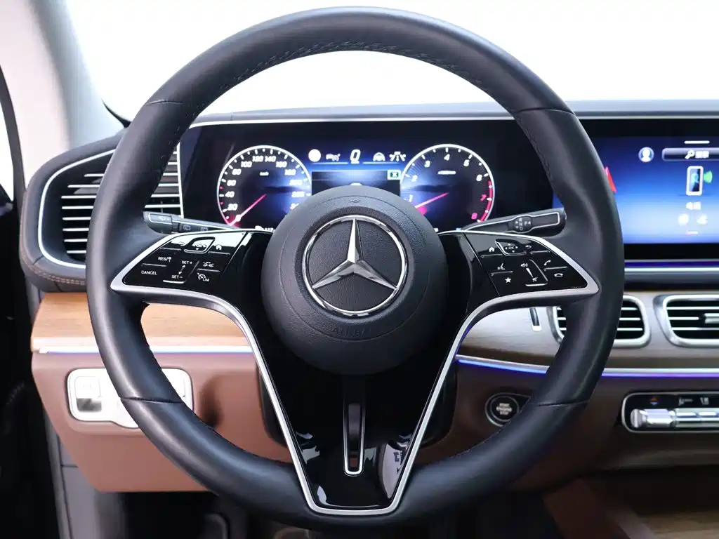 Mercedes-Benz GLE (Import) — миниатюра 16