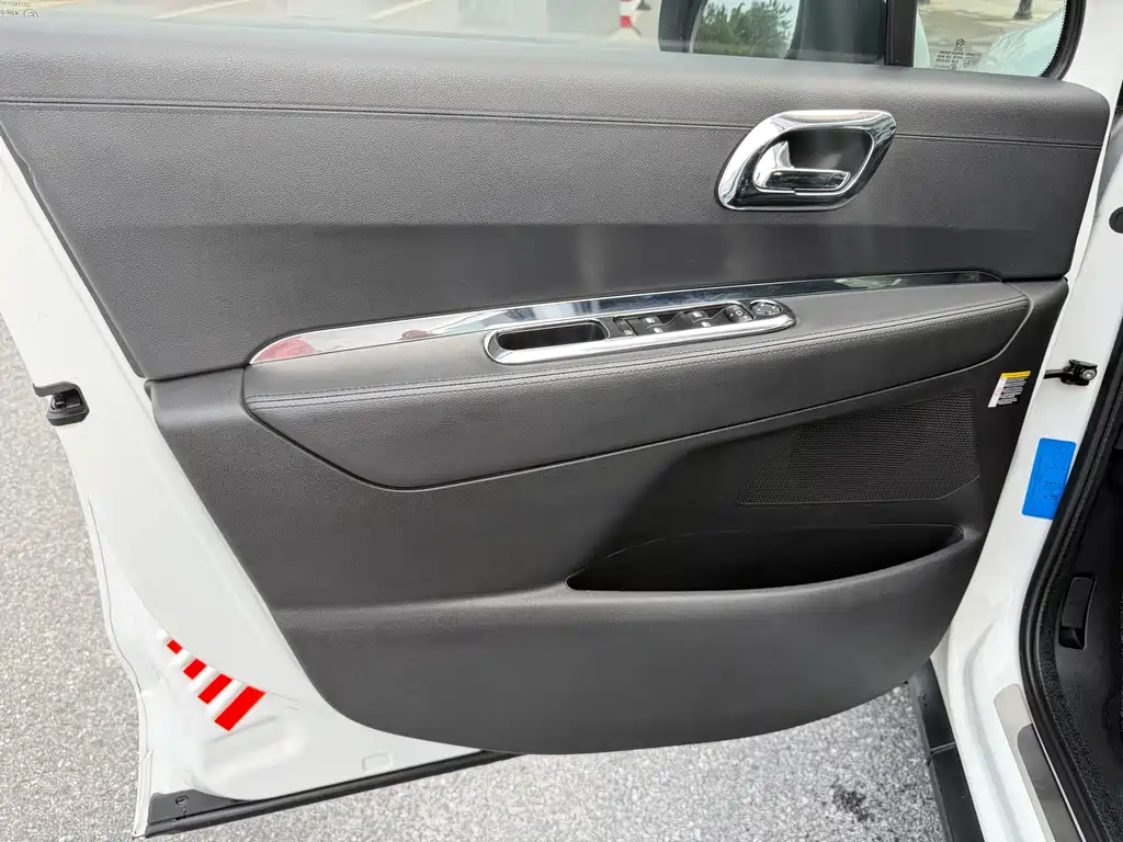 Peugeot 3008 — миниатюра 23