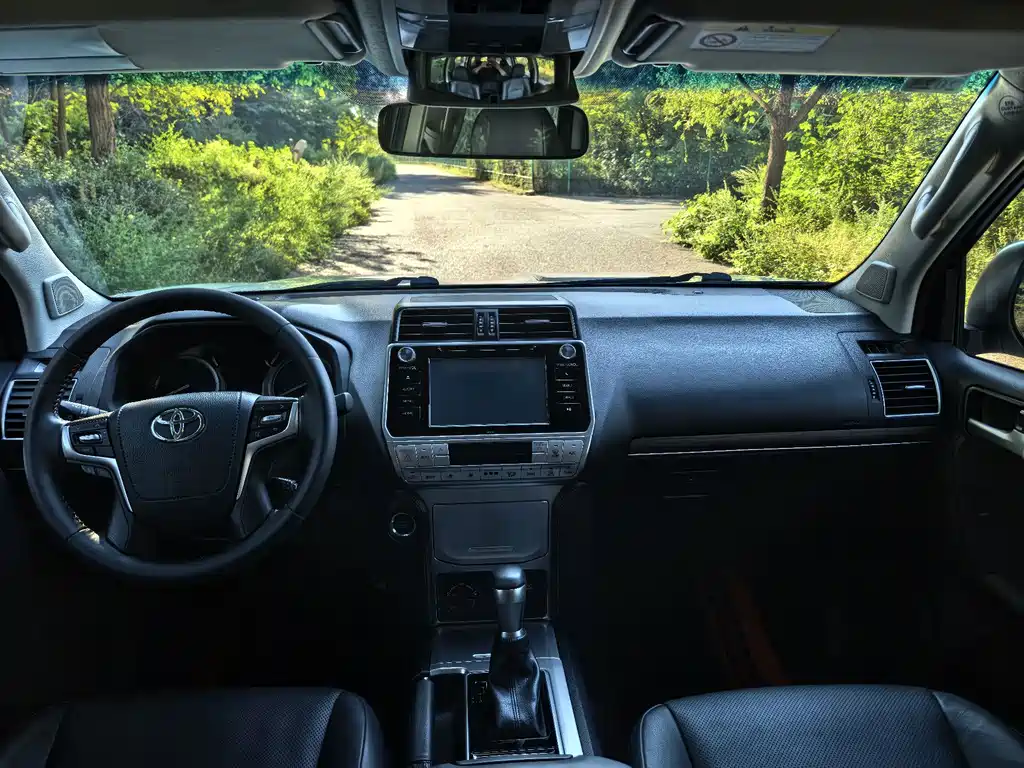 Toyota Prado — миниатюра 6