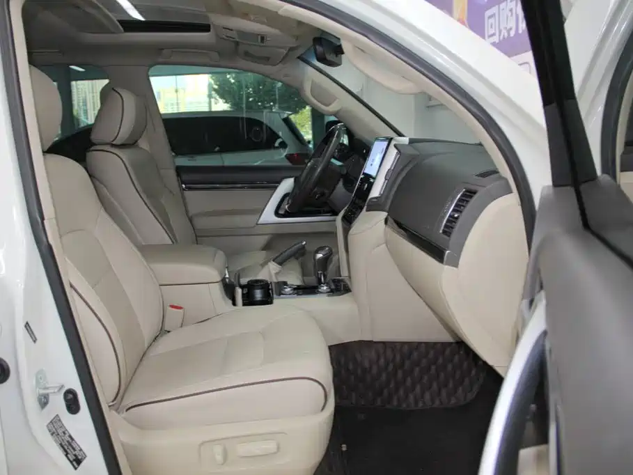 Toyota Land Cruiser — миниатюра 10