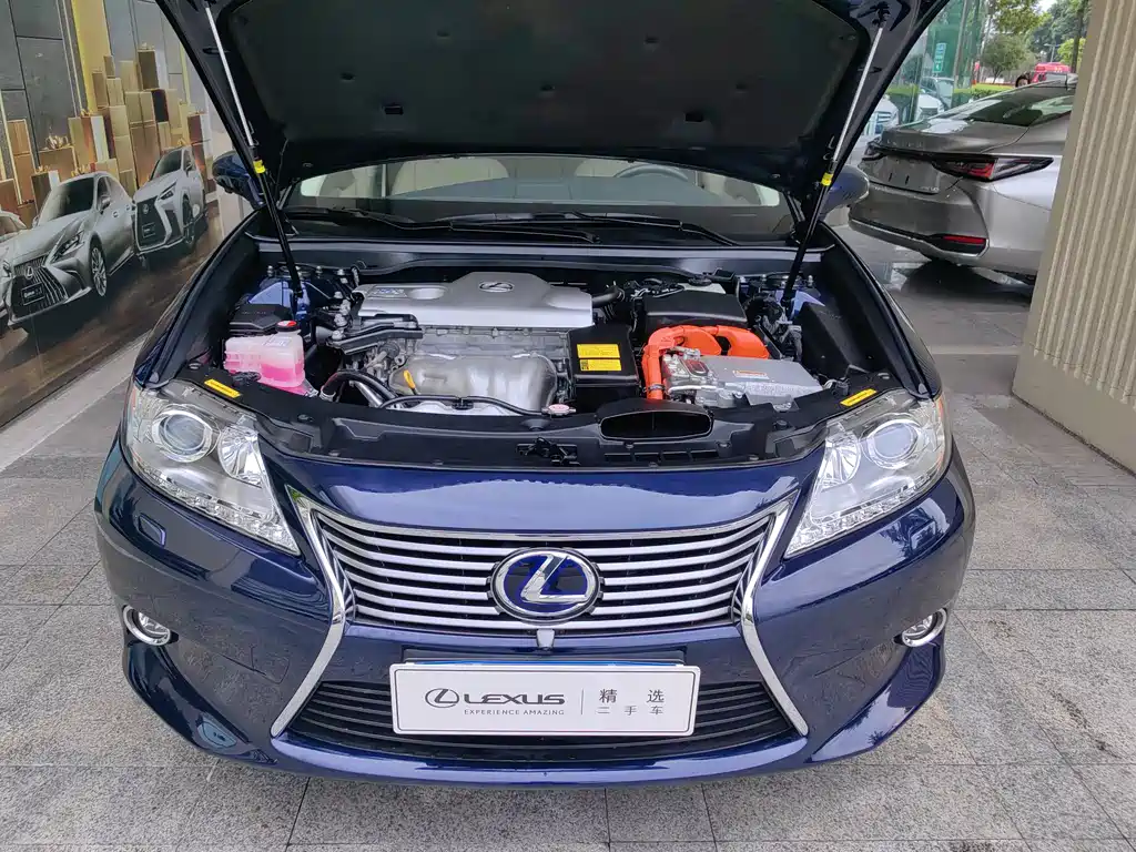Lexus ES — миниатюра 6
