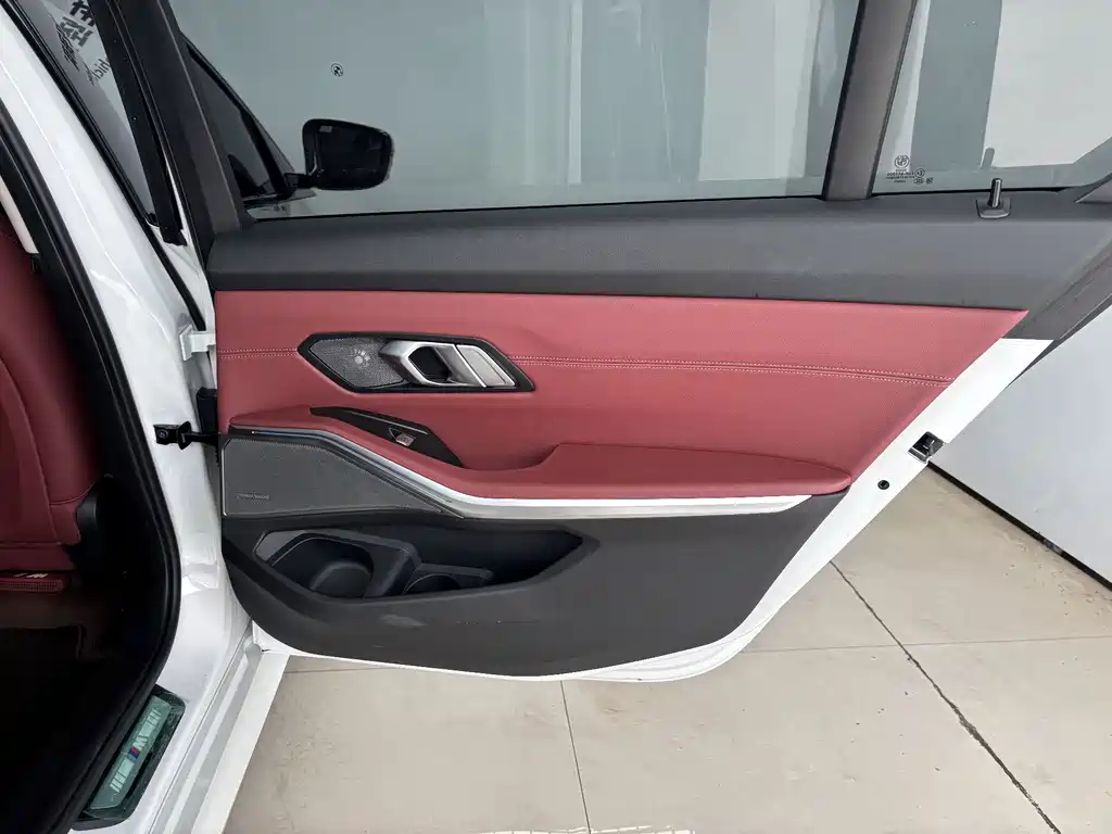 BMW 3 Series — миниатюра 23