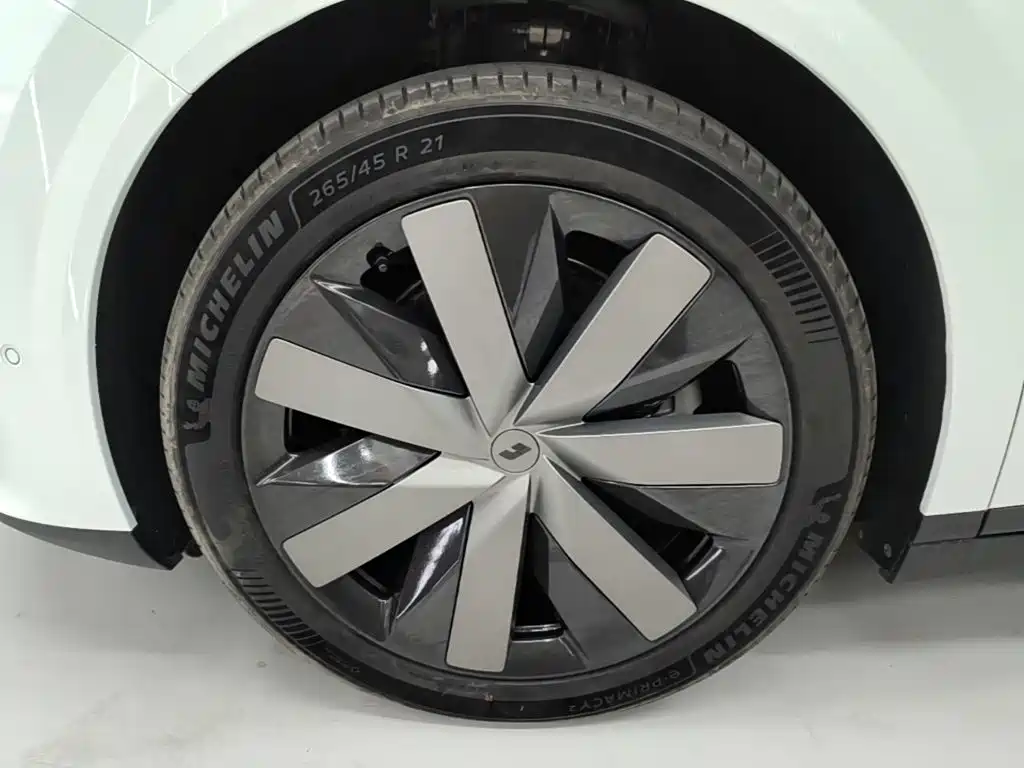 Li Auto Li i8 — миниатюра 23