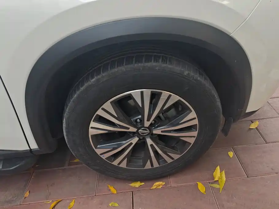 Nissan X-Trail — миниатюра 6