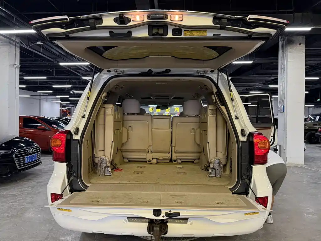 Toyota Land Cruiser — миниатюра 9