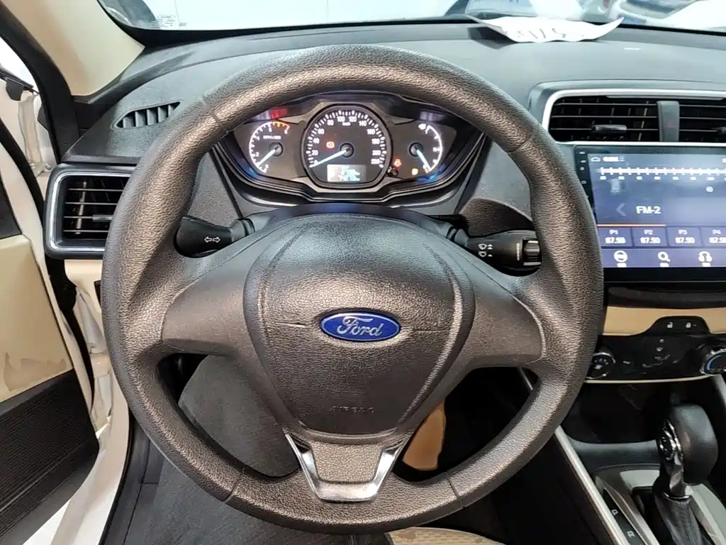 Ford Escort — миниатюра 11