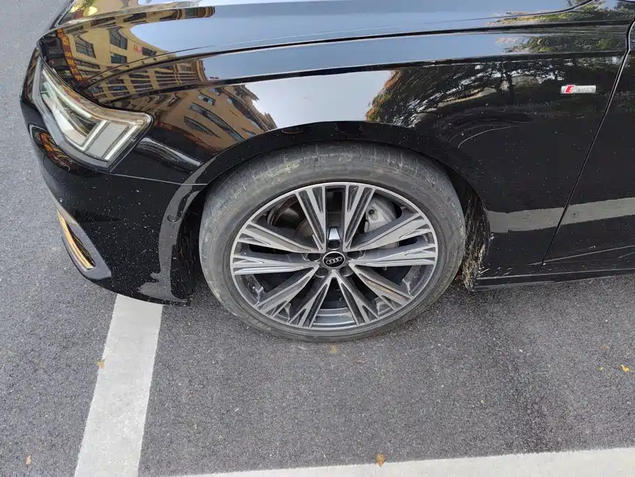 Audi A6L — миниатюра 6